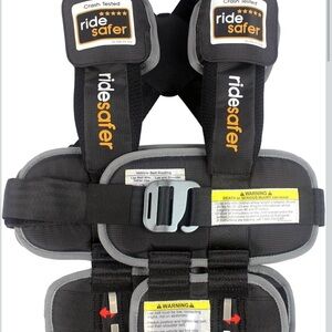 RideSafer Black and Gray Travel Vest